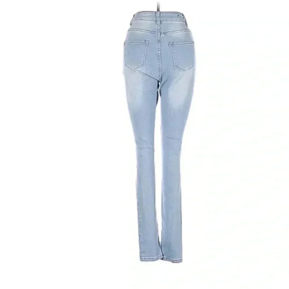 💜 3/25 BOB(Fashion Nova Designer) light blue distressed jeans - Picture 2 of 6